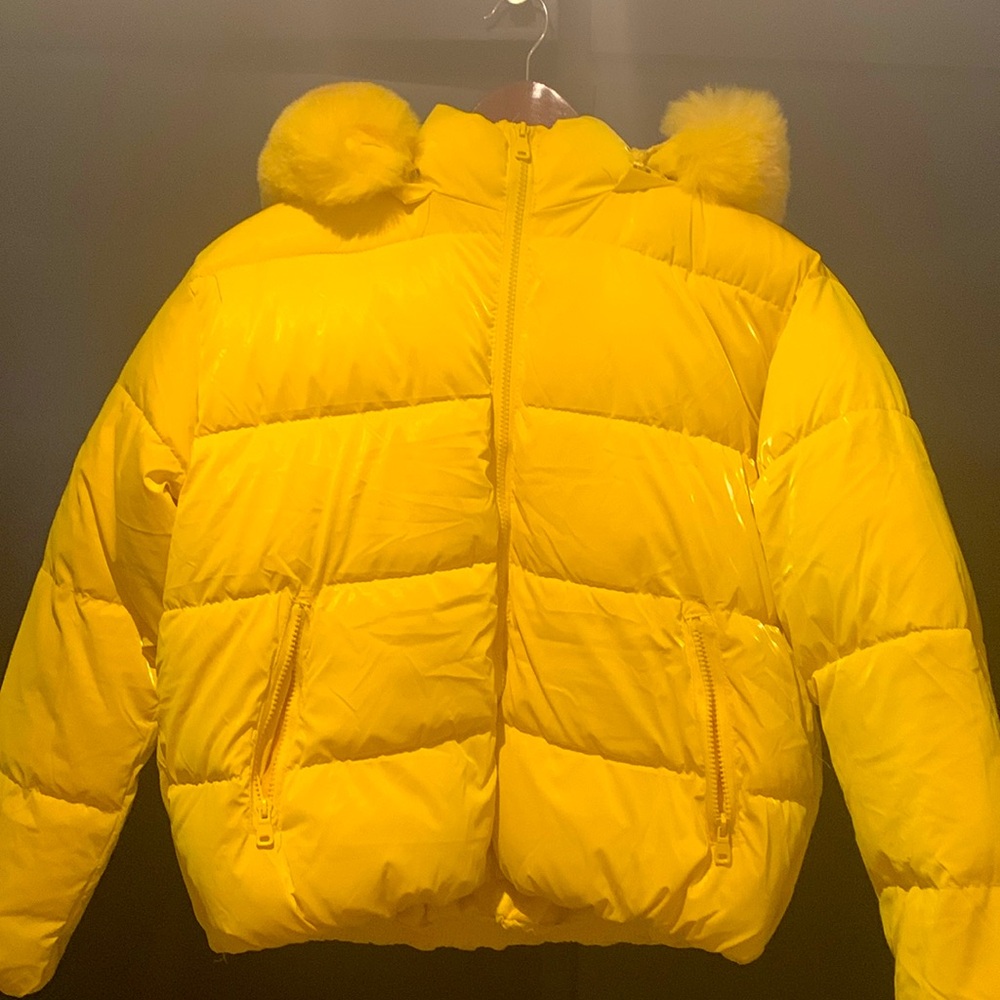 yellow jacket size Small
